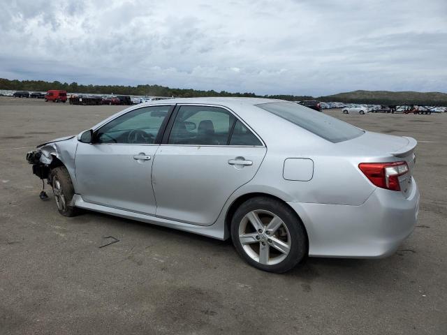 4T1BF1FK1EU353543 - 2014 TOYOTA CAMRY L SILVER photo 2