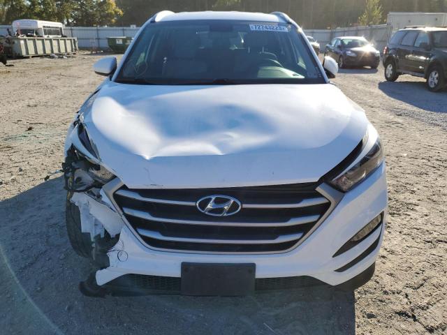 KM8J33A40JU671785 - 2018 HYUNDAI TUCSON SEL WHITE photo 5