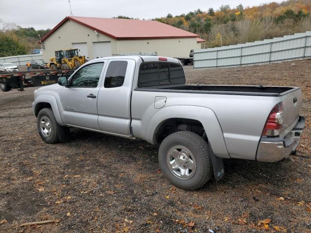 5TFUU4EN1DX080701 - 2013 TOYOTA TACOMA SILVER photo 2