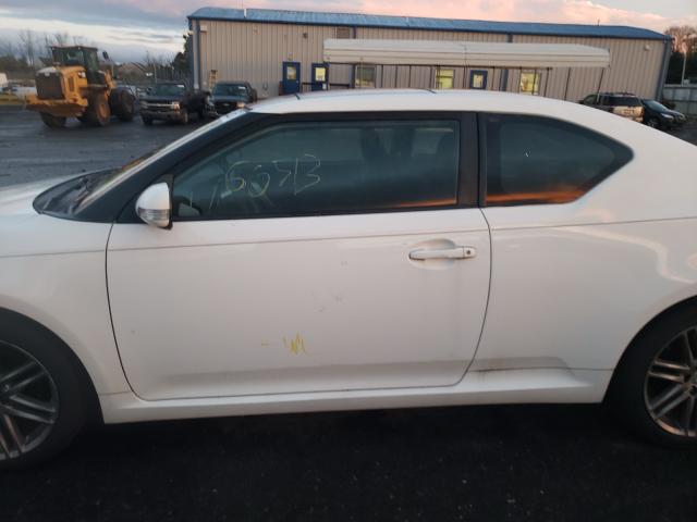 JTKJF5C73B3009309 - 2011 TOYOTA SCION TC 白色 照片 9