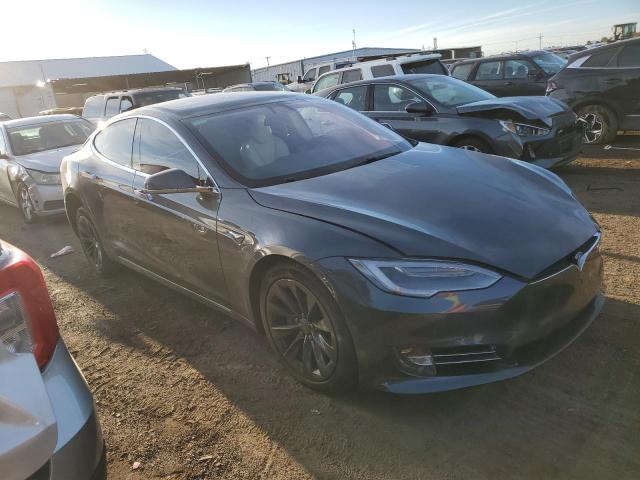 5YJSA1E25JF263318 - 2018 TESLA MODEL S GRAY photo 4