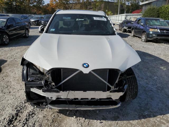 5UXTR7C56KLR43822 - 2019 BMW X3 SDRIVE30I WHITE photo 5