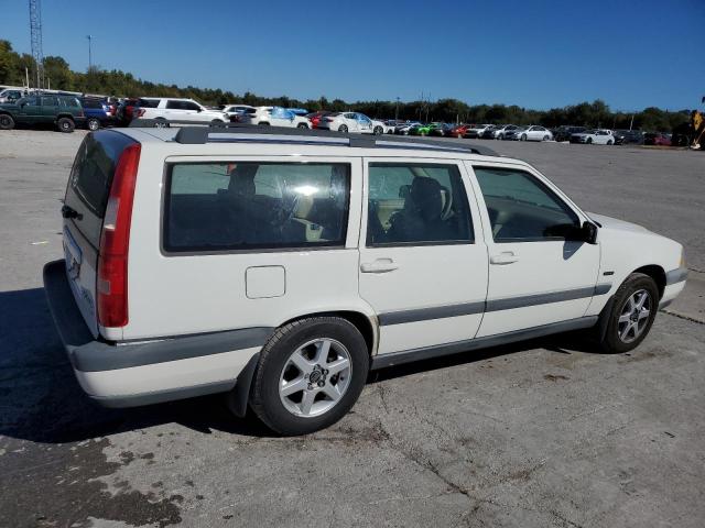 YV1LZ5644W2524169 - 1998 VOLVO V70 XC WHITE photo 3