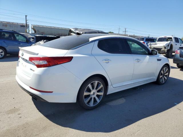 5XXGR4A69DG209093 - 2013 KIA OPTIMA SX WHITE photo 3