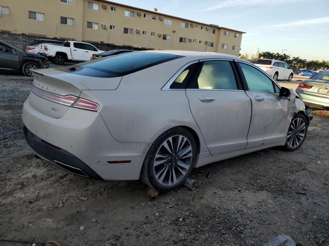 3LN6L5E94LR623028 - 2020 LINCOLN MKZ RESERVE WHITE photo 3