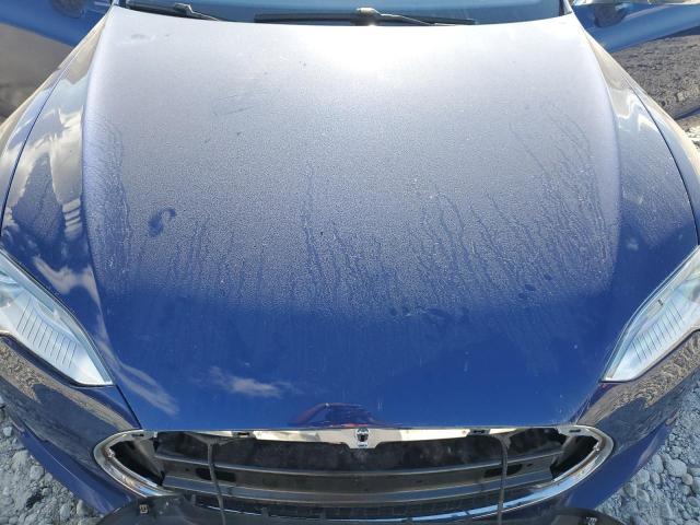 5YJSA1E25FF106914 - 2015 TESLA MODEL S ლურჯი ფოტო 11