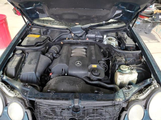 WDBJF65F6WA590094 - 1998 MERCEDES-BENZ E 320 GREEN photo 11