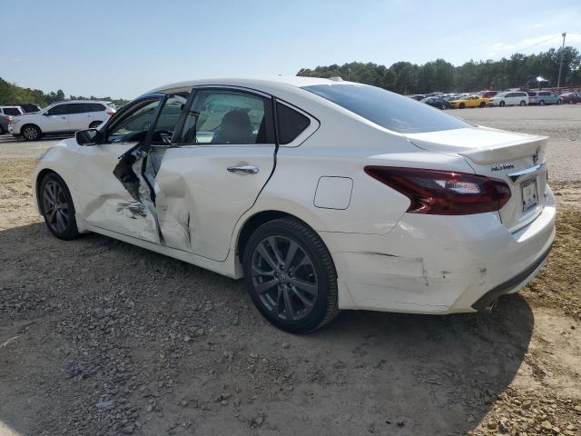 1N4AL3AP7JC216992 - 2018 NISSAN ALTIMA 2.5 WHITE photo 2