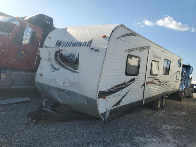 4X4TWDE27DA248348 - 2013 FORS CAMPER WHITE photo 2