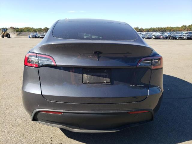 5YJYGDEE9LF048919 - 2020 TESLA MODEL Y GRAY photo 6