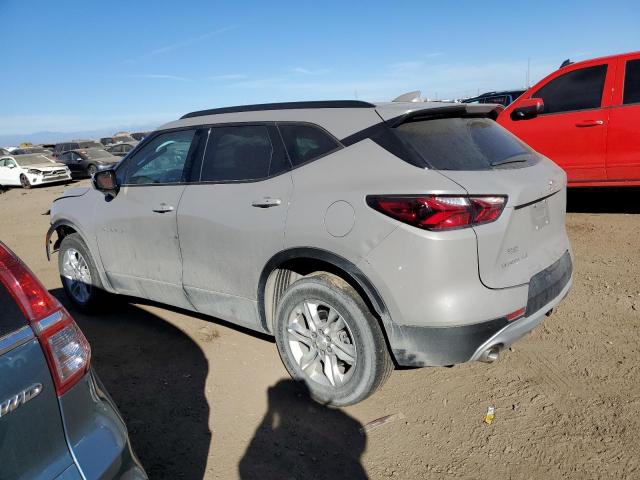 3GNKBHRS3MS583675 - 2021 CHEVROLET BLAZER 2LT BEIGE photo 2