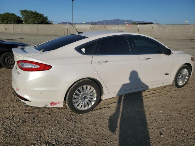 3FA6P0SUXDR351547 - 2013 FORD FUSION TITANIUM PHEV WHITE photo 3