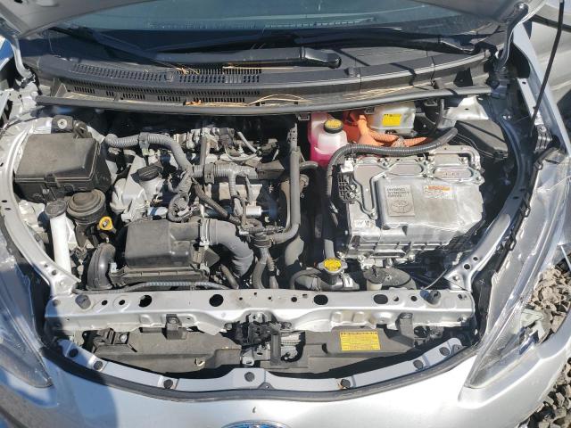 JTDKDTB36F1582355 - 2015 TOYOTA PRIUS C SILVER photo 11