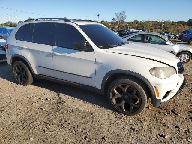 5UXZV4C56CL747725 - 2012 BMW X5 XDRIVE35I WHITE photo 4