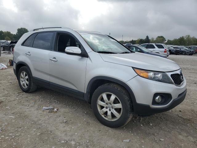 5XYKT3A67CG309533 - 2012 KIA SORENTO BASE SILVER photo 4