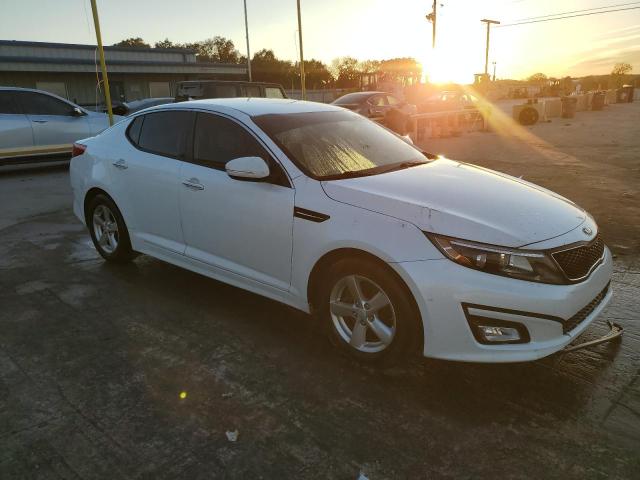 KNAGM4A76F5611455 - 2015 KIA OPTIMA LX WHITE photo 4