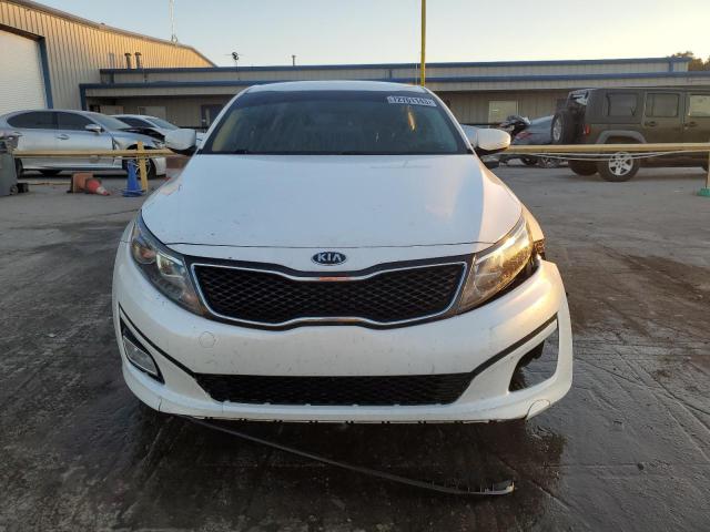 KNAGM4A76F5611455 - 2015 KIA OPTIMA LX WHITE photo 5