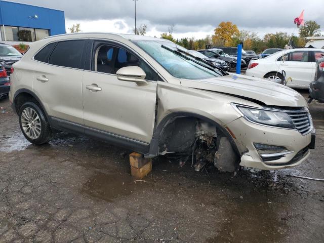 5LMCJ3D93HUL40180 - 2017 LINCOLN MKC RESERVE Beige foto 4