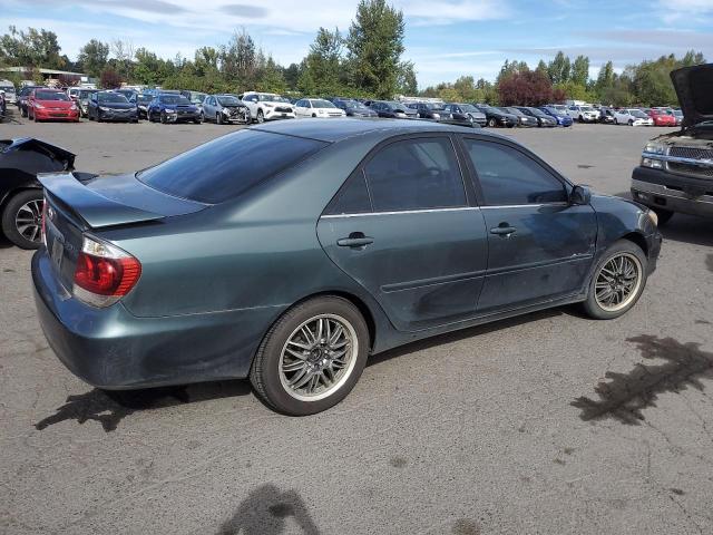 JTDBE30KX53026642 - 2005 TOYOTA CAMRY LE GREEN photo 3