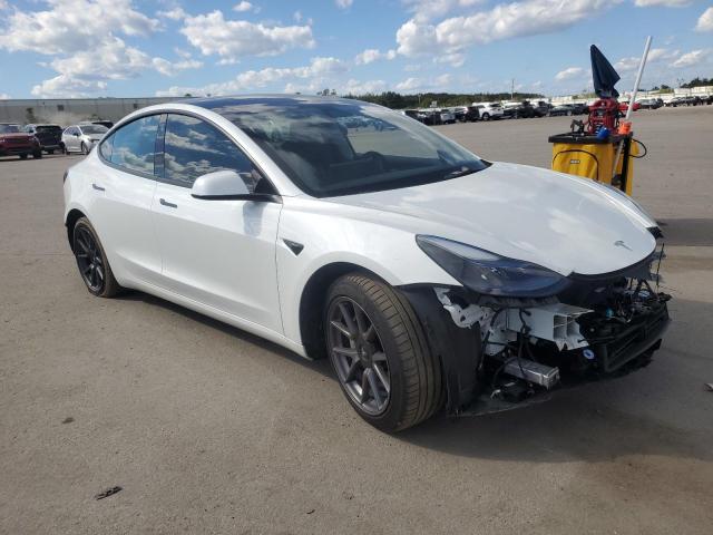 5YJ3E1EA2MF094511 - 2021 TESLA MODEL 3 WHITE photo 4