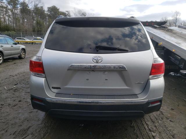 5TDBK3EHXBS092320 - 2011 TOYOTA HIGHLANDER BASE SILVER photo 6