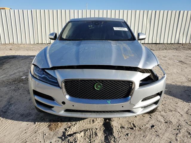 SADCS2FX2KA391693 - 2019 JAGUAR F-PACE SILVER photo 5