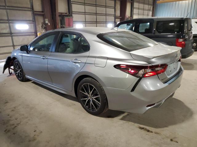 4T1T11AK0RU899671 - 2024 TOYOTA CAMRY SE NIGHT SHADE SILVER photo 2
