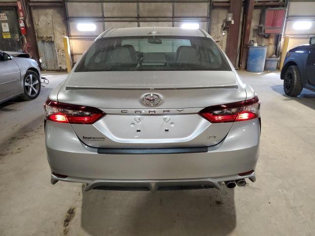 4T1T11AK0RU899671 - 2024 TOYOTA CAMRY SE NIGHT SHADE SILVER photo 6