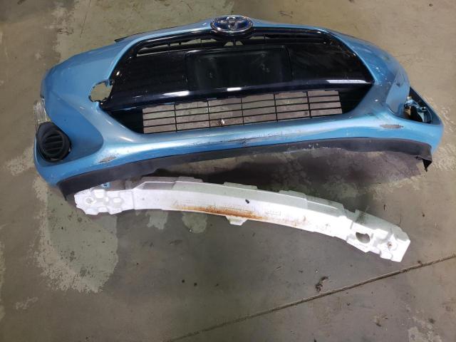 JTDKDTB39F1089043 - 2015 TOYOTA PRIUS C BLUE photo 12