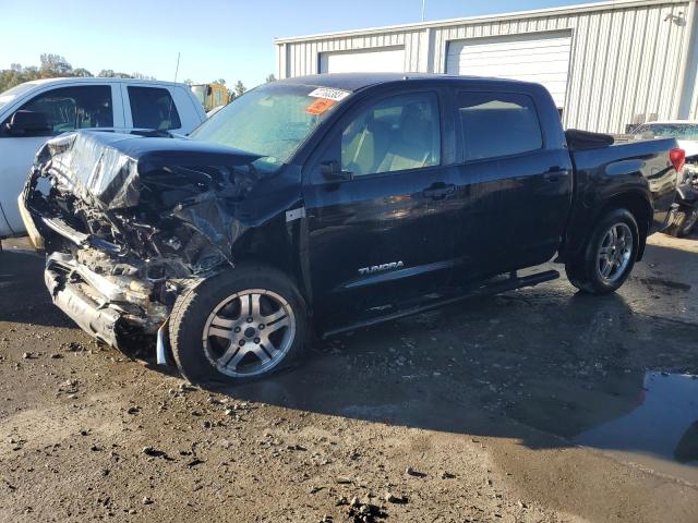 2010 TOYOTA TUNDRA CREWMAX SR5, 