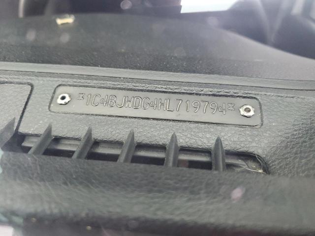 1C4BJWDG4HL719794 - 2017 JEEP WRANGLER U SPORT Srebrny zdjęcie 12