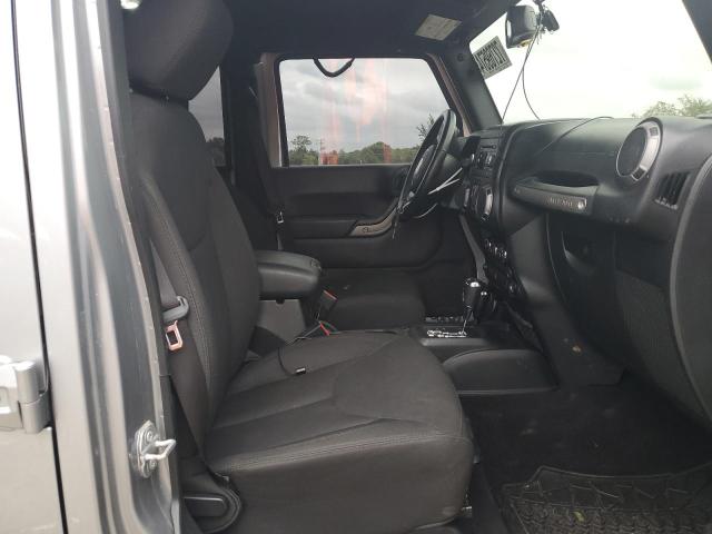 1C4BJWDG4HL719794 - 2017 JEEP WRANGLER U SPORT Srebrny zdjęcie 7