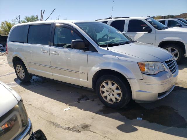 2A4RR4DE6AR109803 - 2010 CHRYSLER TOWN & COU LX SILVER photo 4