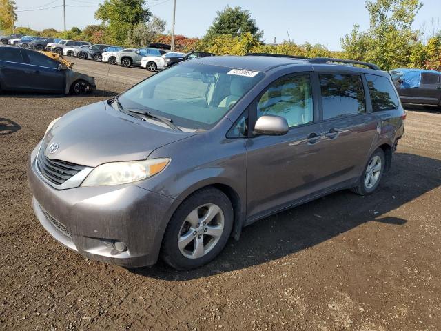 2013 TOYOTA SIENNA LE, 