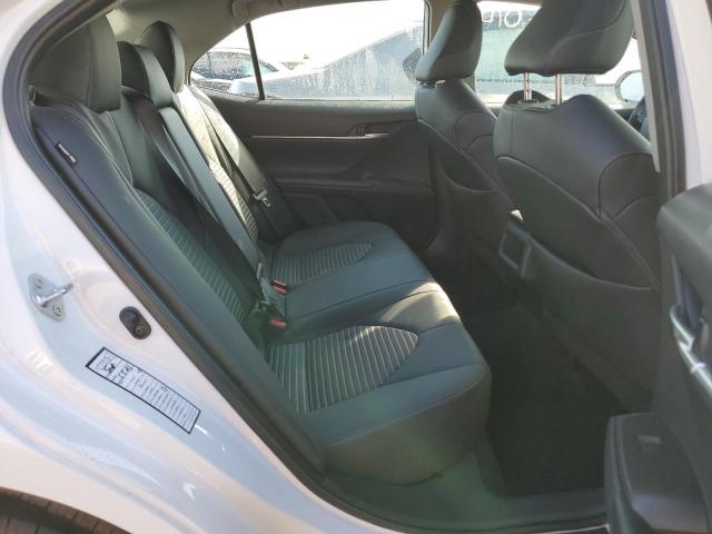 4T1G11AKXPU814219 - 2023 TOYOTA CAMRY SE NIGHT SHADE WHITE photo 10