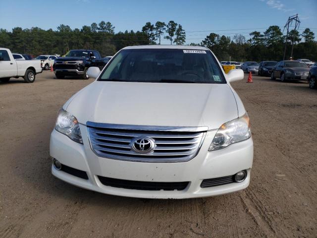 4T1BK36B18U317962 - 2008 TOYOTA AVALON XL WHITE photo 5