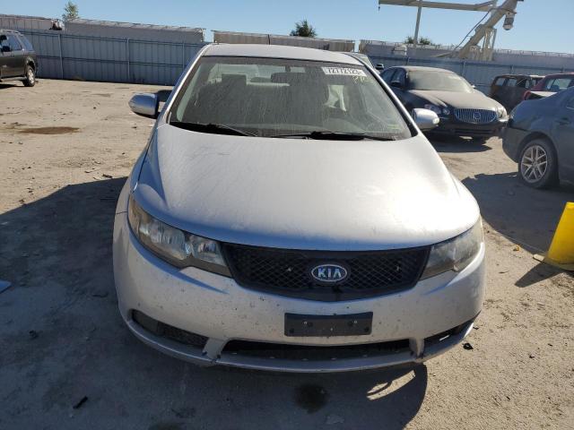 KNAFU4A24A5806835 - 2010 KIA FORTE EX SILVER photo 5