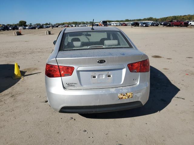 KNAFU4A24A5806835 - 2010 KIA FORTE EX SILVER photo 6