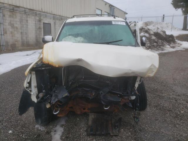 1GNSKCE09DR262413 - 2013 CHEVROLET TAHOE K1500 LTZ WHITE photo 5