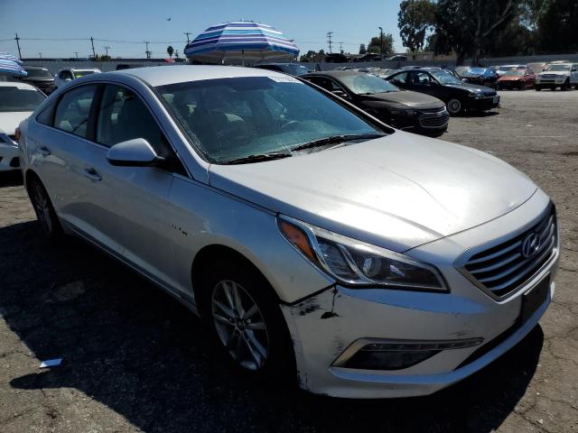 5NPE24AF6FH040511 - 2015 HYUNDAI SONATA SE SILVER photo 4