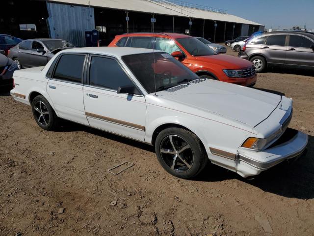 1G4AG55M3T6457391 - 1996 BUICK CENTURY SPECIAL WHITE photo 4