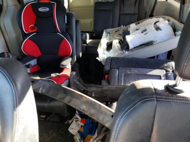 2C4RC1BG0ER132042 - 2014 CHRYSLER TOWN & COU TOURING 银色 照片 10