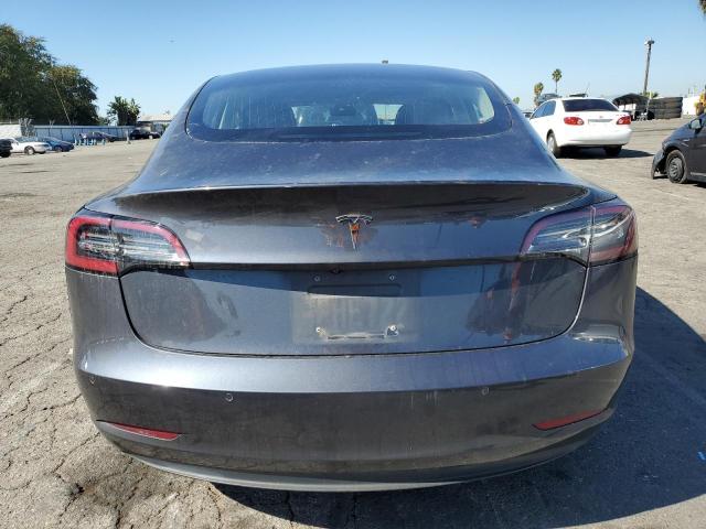 5YJ3E1EA1JF033937 - 2018 TESLA MODEL 3 GRAY photo 6