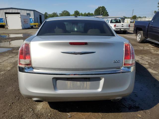 2C3CCAAG4CH264316 - 2012 CHRYSLER 300 SILVER photo 6