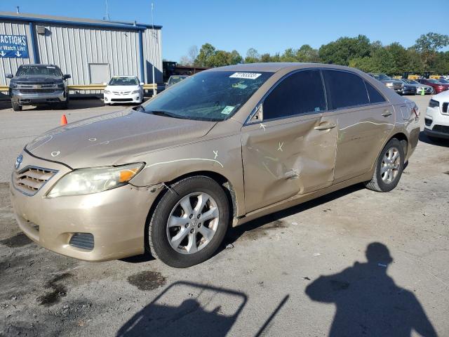 4T1BF3EK8BU209268 - 2011 TOYOTA CAMRY BASE GOLD photo 1