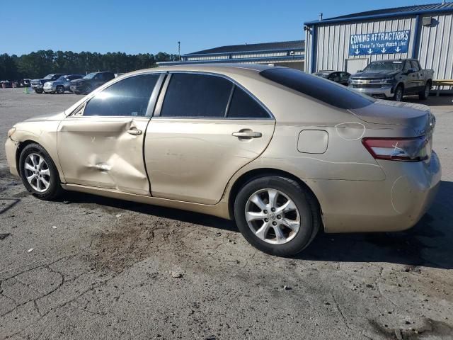 4T1BF3EK8BU209268 - 2011 TOYOTA CAMRY BASE GOLD photo 2