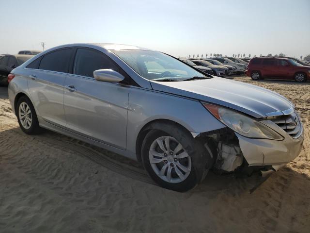 5NPEB4AC0BH051200 - 2011 HYUNDAI SONATA GLS SILVER photo 4