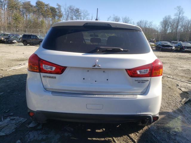 JA4AR3AU2GZ025592 - 2016 MITSUBISHI OUTLANDER ES WHITE photo 6