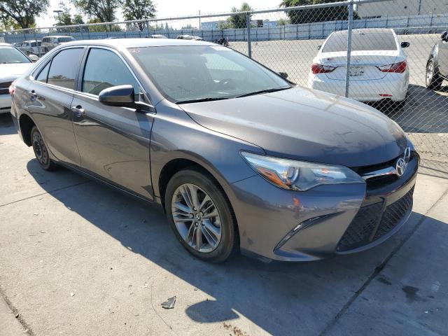 4T1BF1FK9HU321752 - 2017 TOYOTA CAMRY LE GRAY photo 4