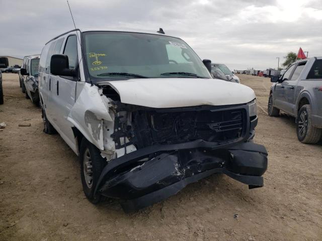 1GTW7AFG4K1356710 - 2019 GMC SAVANA G2500 WHITE photo 4